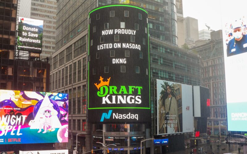 DraftKings Likely Hit By Same Q4 NFL Issues as FanDuel, Says Analyst